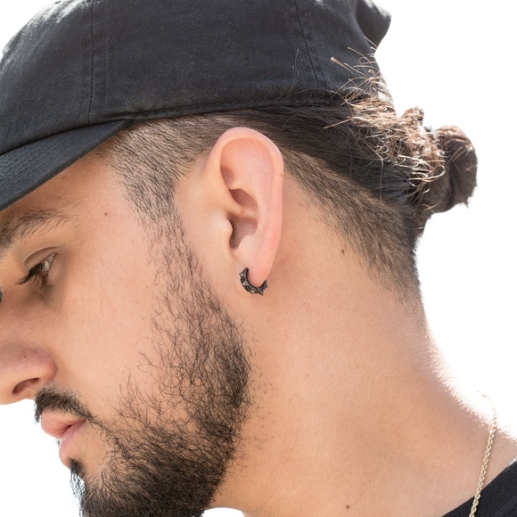 Black Onyx Plated Mini Thorn Spiked Men's Iced Cz Huggie Hoop Earrings - Picture 5 of 5